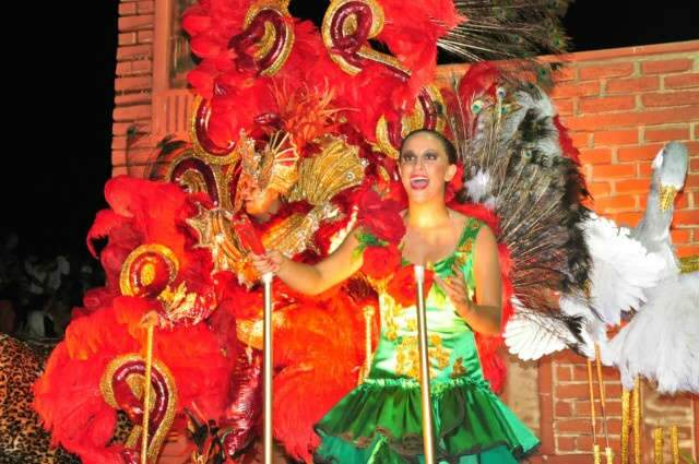  Apura&ccedil;&atilde;o do desfile das escolas de samba da Capital ter&aacute; 90 minutos de atraso