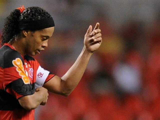  Ronaldinho Ga&uacute;cho vai &agrave; Justi&ccedil;a e n&atilde;o &eacute; mais jogador do Flamengo