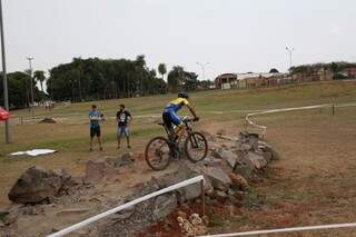 Tapete de pedra desafia atletas no Parque do Sóter. (Foto: Paulo Francis)