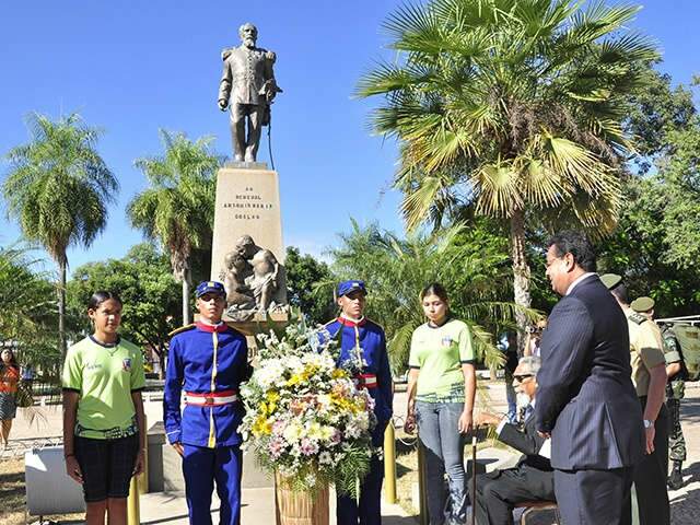  Cerim&ocirc;nia c&iacute;vico-militar comemora os 144 anos da Retomada de Corumb&aacute;  