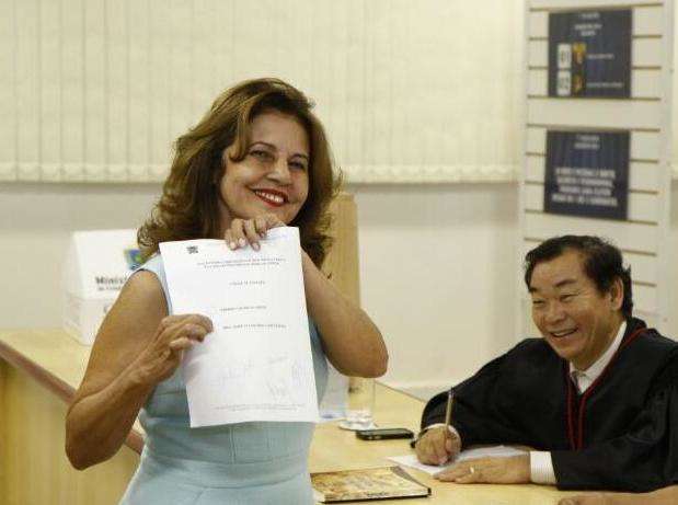 Candidatos votam e apresentam propostas na elei&ccedil;&atilde;o para chefe do MPE