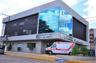 Hospital do Câncer de Dourados é gerenciado por clínica particular contratada pelo Evangélico (Foto: Arquivo)