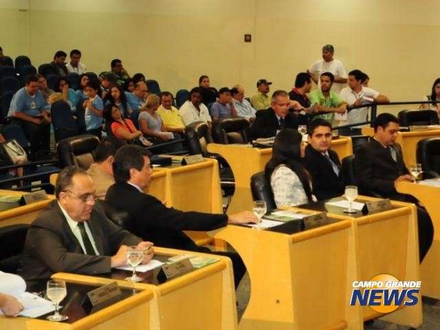 Com 29 vereadores pela primeira vez, C&acirc;mara abre trabalhos nesta 3&ordf;