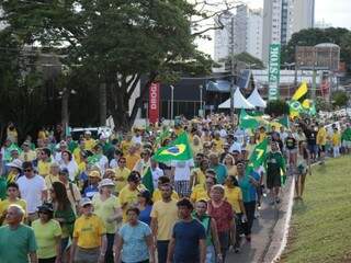 Grupo seguiu pela Afonso Pena e somou 8 mil pessoas, conforme a organização (Foto: Fernando Antunes)