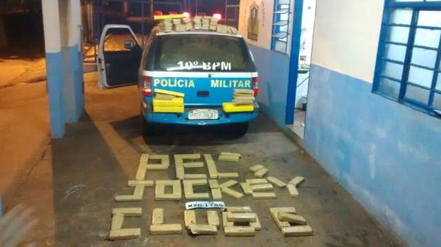 Caminhonete com mais de 95 kg de maconha cai de ponte na Gameleira