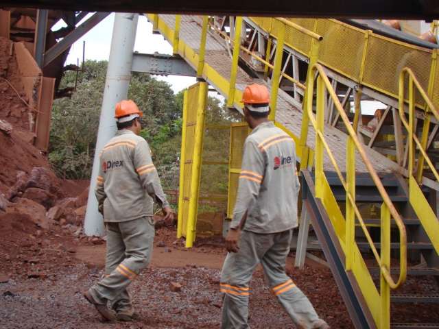 Justi&ccedil;a manda sider&uacute;rgica adequar norma de trabalho e condi&ccedil;&otilde;es de seguran&ccedil;a
