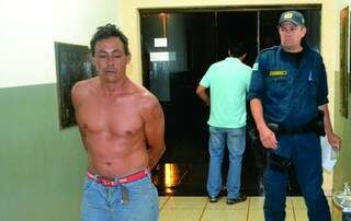 Aguinaldo foi preso após manter a mulher em cárcere privado por três dias. (Foto: Rio Brilhante News) 
