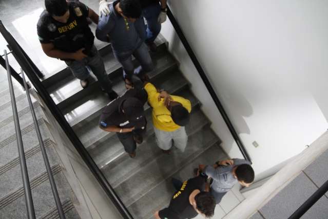 Empres&aacute;rio foi enterrado vivo, diz pol&iacute;cia; penas podem somar 50 anos