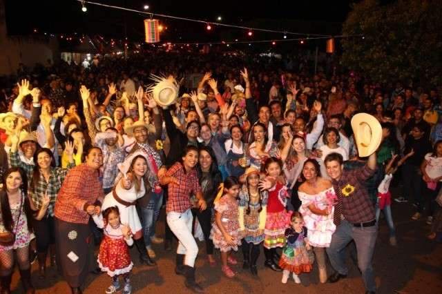 Cas&oacute;rio do Ano agora &eacute; itinerante e primeira parada ser&aacute; em coreto de 91 anos