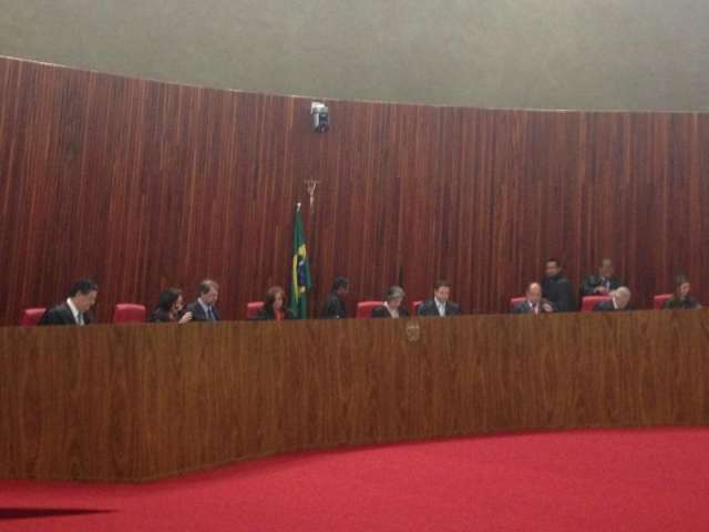 Defesa reverte decis&atilde;o e TSE devolve diploma de suplente para Ary Rigo