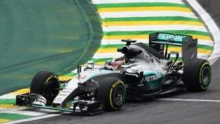 O inglês Lewis Hamilton já conquistou o tricampeonato há duas corridas. (Foto: F1.com)