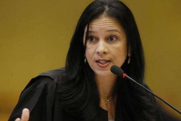 Grace Mendon&ccedil;a nomeada para a AGU; primeira mulher ministra de Temer