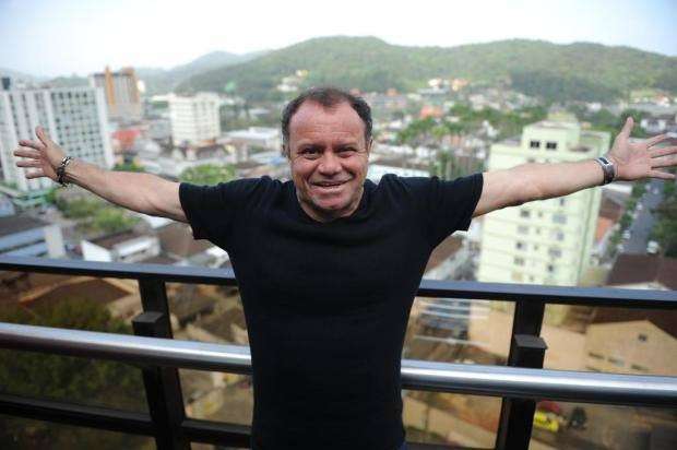 Jogo no Gadia com presen&ccedil;a de Arturzinho ter&aacute; tr&ecirc;s tempos de 30 minutos