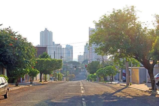 Sexta-feira ser&aacute; mais um dia de calor intenso com possibilidade de chuva 
