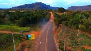 A estrada ecológica já tem um trecho pavimentado e serão pavimentados mais 18,4 km (Foto: Divulgação)
