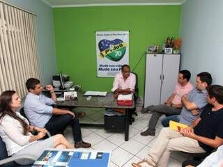Reunião aconteceu nesta segunda, na sede regional do partido (Foto: Divulgação)