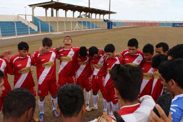 Comercial realiza peneirada no domingo para equipes Sub 17 e 19