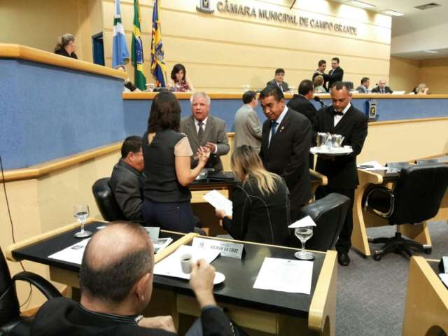 Mesmo sem votos, oposi&ccedil;&atilde;o insiste em CPIs e projetos param na C&acirc;mara