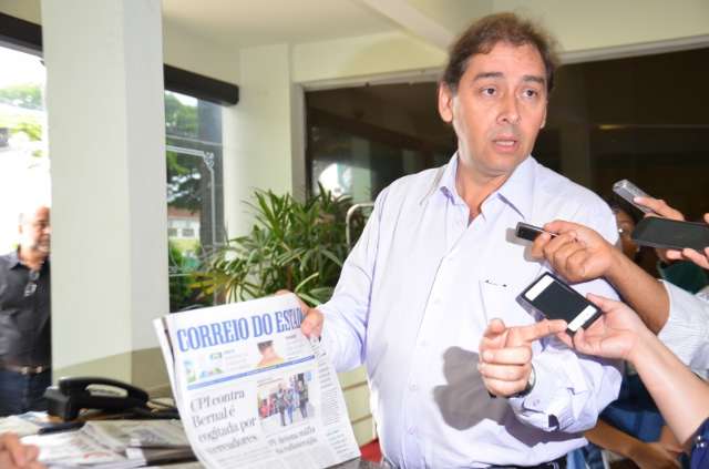 Bernal reage a mo&ccedil;&atilde;o de rep&uacute;dio e acusa &quot;golpe&quot; para tir&aacute;-lo do cargo