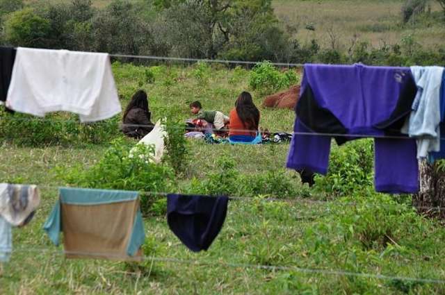 &Iacute;ndios est&atilde;o sem &aacute;gua pot&aacute;vel h&aacute; quatro meses e pedem socorro das autoridades