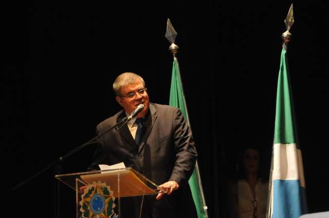 Marun e deputado do RJ ganham R$ 14 mil em bol&atilde;o com vit&oacute;ria de Cunha