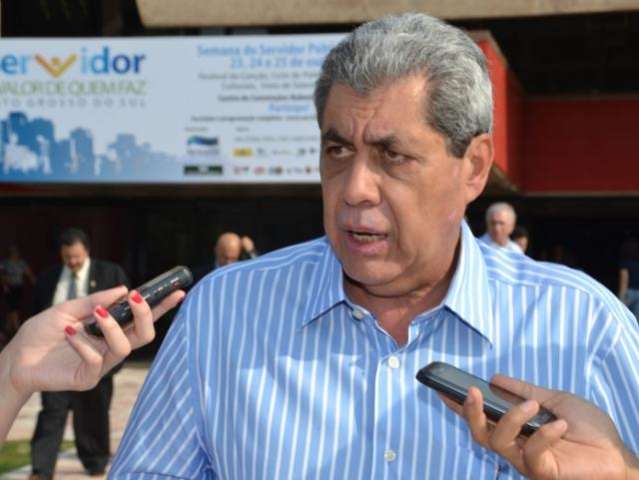 Governador vai ao RJ para cobrar agilidade em contratos no BNDES