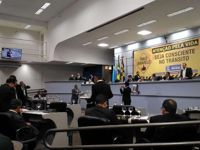 Ap&oacute;s pol&ecirc;mica, C&acirc;mara aprova elei&ccedil;&atilde;o para diretores de escolas e Ceinfs