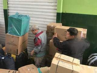 Comerciantes esperam h&aacute; 5 horas por vistoria em posto de fiscaliza&ccedil;&atilde;o