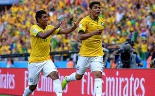 Thiago Silva festeja e grita na comemoração &quot;Aqui é Brasil p....&quot; (Foto: Getty Images / Fifa)