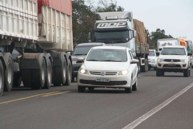 Mortes batem recorde em rodovias, mas motoristas ainda se arriscam 