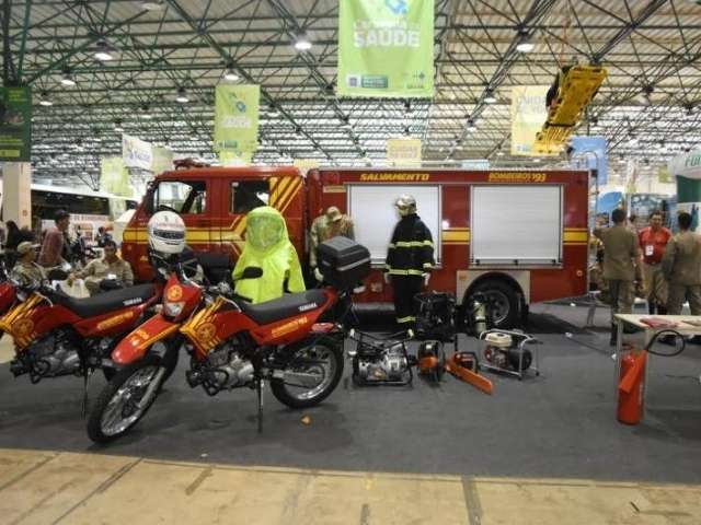 Servi&ccedil;o volunt&aacute;rio nos bombeiros deve fazer convoca&ccedil;&otilde;es em 2017