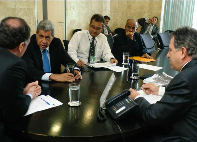  Andr&eacute; pede libera&ccedil;&atilde;o de recursos para Sul Fronteira e Nova Lima