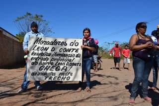 Grupo fechou macroanel por duas horas neste sábado. (Foto: Pedro Peralta)