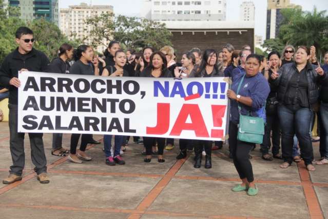 Funcion&aacute;rias de Ceinfs que fizeram greve s&atilde;o demitidas, diz sindicato