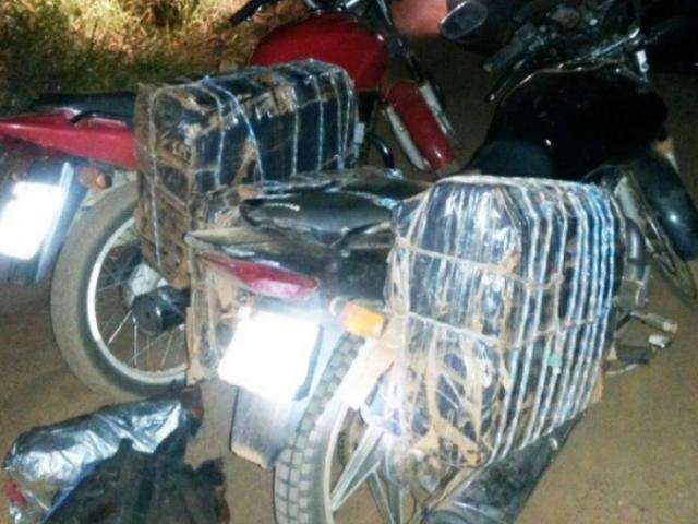PF flagra motos carregando cerca de meia tonelada de maconha na BR-163