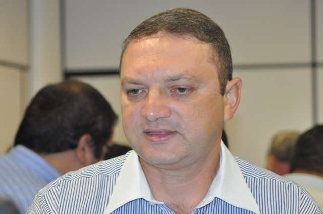 Governador descarta novamente reajuste em reuni&atilde;o com servidores 