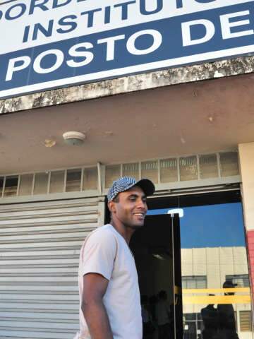  Demora de at&eacute; 8h em posto de identifica&ccedil;&atilde;o gera reclama&ccedil;&otilde;es
