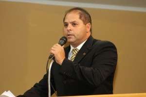 C&acirc;mara vai mostrar a Bernal que est&aacute; &quot;unida&quot;; s&oacute; M&aacute;rio C&eacute;sar falar&aacute;