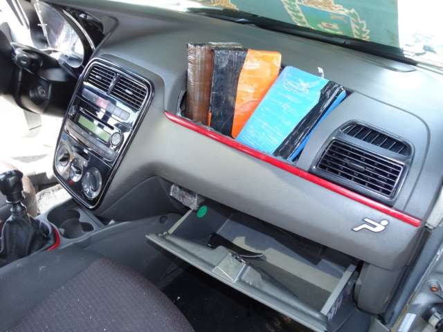 Dois homens s&atilde;o presos com 18,5 kg de coca&iacute;na na MS-156, pr&oacute;ximo a Caarap&oacute;