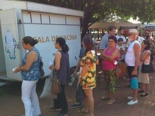 Campanha de vacinação em Campo Grande começou dia 29 e vai até sábado, na Praça Ary Coelho (Foto/Divulgação: prefeitura)