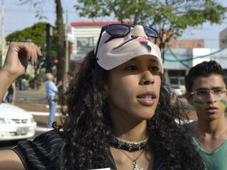 Thainá Espindola afirma que não teve segurança durante o protesto. (Foto: Simão Nogueira)