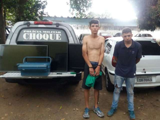 Dupla tenta carona com Uber ap&oacute;s furtar resid&ecirc;ncia, mas acaba presa