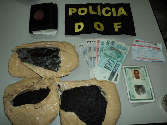  Homem &eacute; flagrado enquanto transportava haxixe de MS para SP