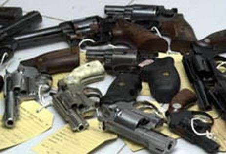 Armas de fogo s&atilde;o causa de morte em 71% dos homic&iacute;dios no Brasil