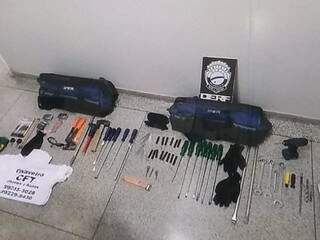 Ferramentas utilizadas nos crimes. (Foto: Divulgação/Polícia Civil)