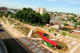 Orla Ferroviária: espaço de diversão, turismo, história e gastronomia entre as avenidas Afonso Pena e Mato Grosso. (Foto: Rodrigo Pazinato)