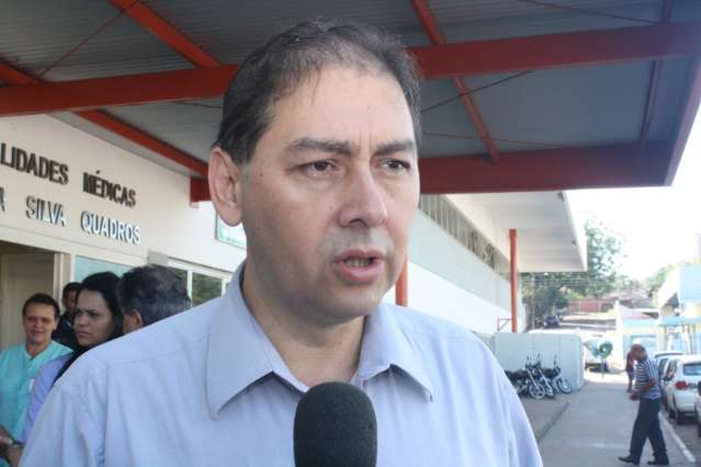 Depois de pedir suspens&atilde;o, Bernal culpa C&acirc;mara por atraso na reforma 