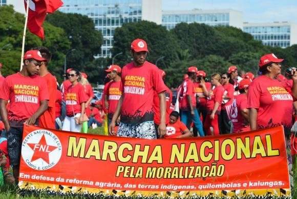 Movimentos sociais fazem manifesta&ccedil;&atilde;o por reforma agr&aacute;ria no pa&iacute;s