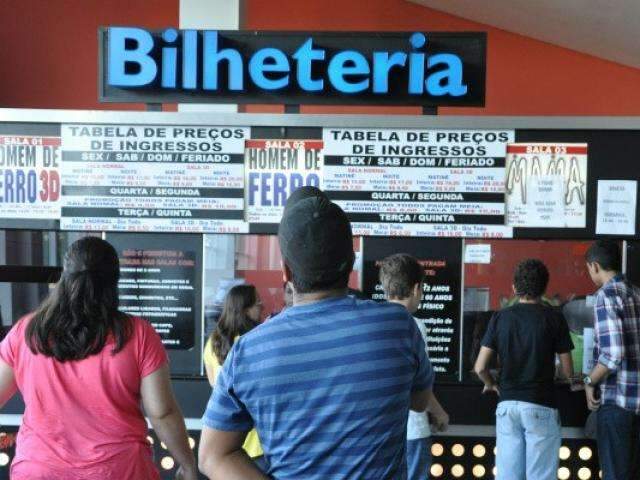 Cinema do shopping &eacute; notificado a cumprir lei e exibir filmes legendados