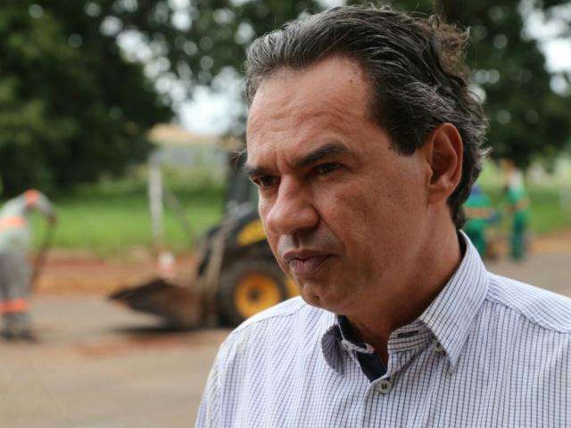 Servidor vai passar fim de semana com dinheiro na conta, diz prefeito